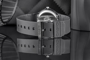 81e4b0aced92641a79341cb5ce37b4f2